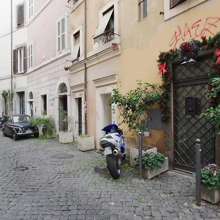 Apartmán Your Nest In Trastevere, The Heart Of - Il Vostro Nido Nel Cuore Di *